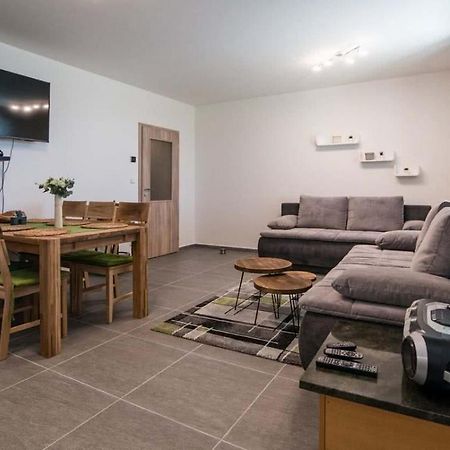 Astra Lipno Apartman Frymburk Kültér fotó