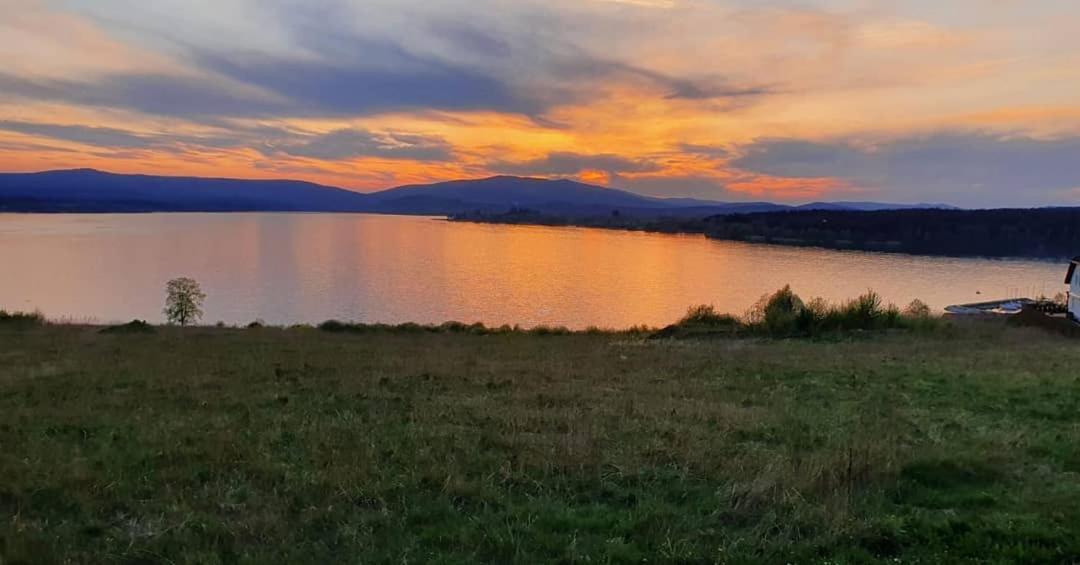 Astra Lipno Apartman Frymburk Kültér fotó